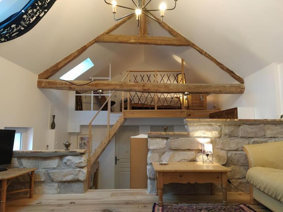Superbe Dans Corps De Ferme