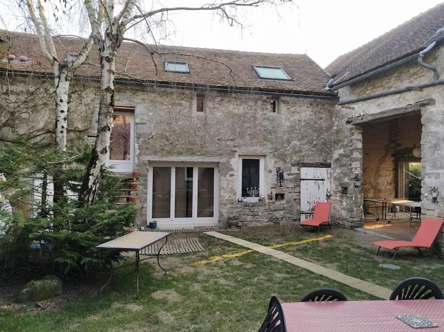 Apartment Superbe Dans Corps De Ferme Acheres-la-Foret